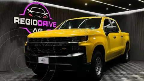 Chevrolet Silverado Cabina Regular 4X4 usado (2020) color A eleccion precio $450,000