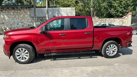 Chevrolet Silverado Custom 4X4 usado (2021) color Rojo precio $810,000