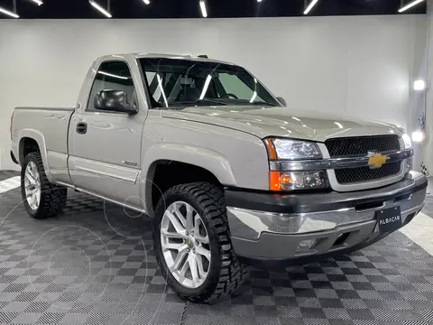 Chevrolet Silverado Custom Cab Reg Paq G Aut usado (2005) color Cafe precio $389,999