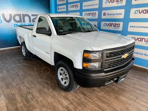 Chevrolet Silverado 4x4 Cab Reg LS usado (2015) color Blanco financiado en mensualidades(enganche $142,030 mensualidades desde $14,886)