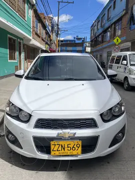 Chevrolet Sonic Hatchback 1.6 LT usado (2015) color Blanco precio $37.000.000