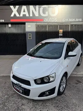 Chevrolet Sonic Sedan LT usado (2017) color Blanco precio $12.000.000