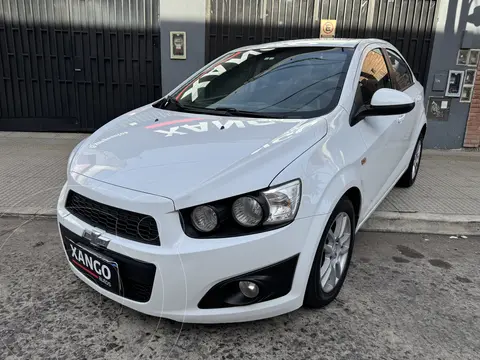 Chevrolet Sonic LT usado (2017) color Blanco financiado en cuotas(anticipo $5.000.000)