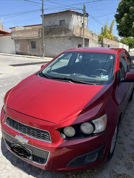 Chevrolet Sonic LT usado (2012) color Rojo precio $100,000
