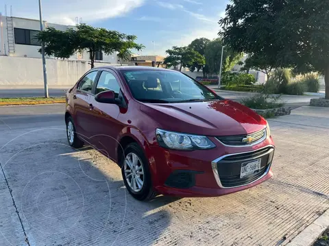 Chevrolet Sonic LT usado (2017) color Rojo Tinto precio $158,000