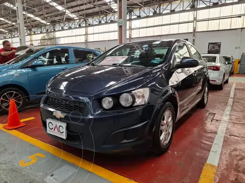 Chevrolet Sonic LT usado (2016) color Azul financiado en mensualidades(enganche $37,500 mensualidades desde $4,375)