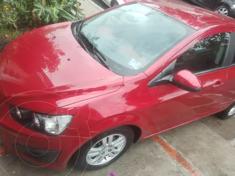 Chevrolet Sonic LT usado (2016) color Rojo Tinto precio $149,500