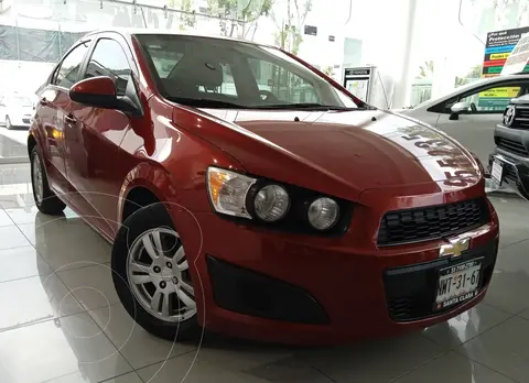 Chevrolet Sonic LT Aut usado (2015) color Rojo precio $155,000