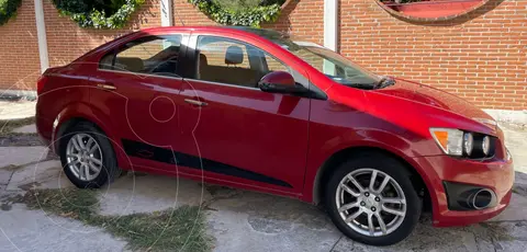 Chevrolet Sonic LTZ Aut usado (2012) color Rojo Tinto precio $120,000