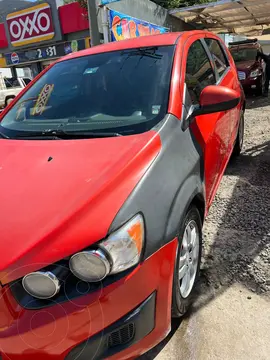 Chevrolet Sonic LT usado (2012) color Rojo Tinto precio $66,600