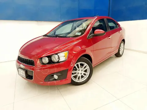 Chevrolet Sonic LTZ Aut usado (2015) color Rojo precio $180,000