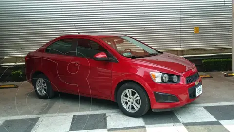 Chevrolet Sonic LT Aut usado (2015) color Rojo precio $190,000