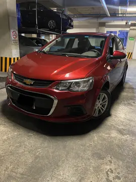 Chevrolet Sonic LT usado (2017) color Rojo Tinto precio $163,000