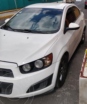 foto Chevrolet Sonic LT usado (2015) color Blanco Galaxia precio $99,000