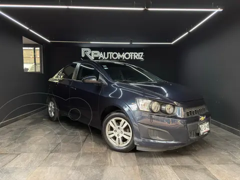 Chevrolet Sonic LT usado (2016) color Azul Naval financiado en mensualidades(enganche $33,800 mensualidades desde $4,700)