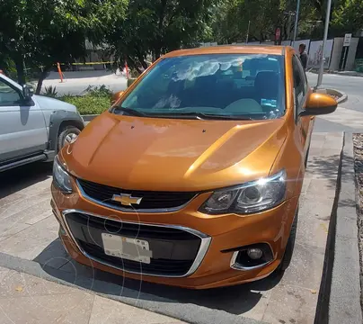 Chevrolet Sonic Premier Aut usado (2017) color Naranja precio $185,000