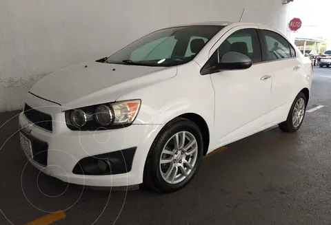 Chevrolet Sonic LTZ Aut usado (2015) color Blanco precio $160,000