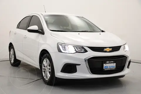 Chevrolet Sonic LT usado (2017) color Blanco precio $206,000