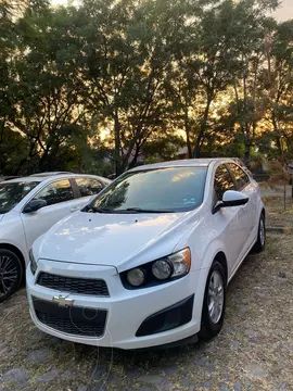 Chevrolet Sonic Paq E usado (2013) color Blanco precio $110,000