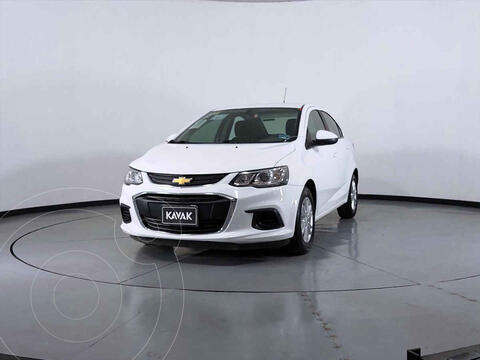 Chevrolet Sonic LT HB Aut usado (2017) color Blanco precio $198,999