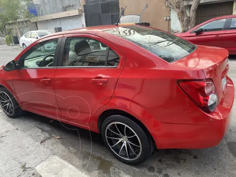 Chevrolet Sonic LT usado (2016) color Rojo precio $100,000