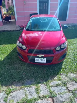 Chevrolet Sonic LT usado (2015) color Rojo Tinto precio $150,000