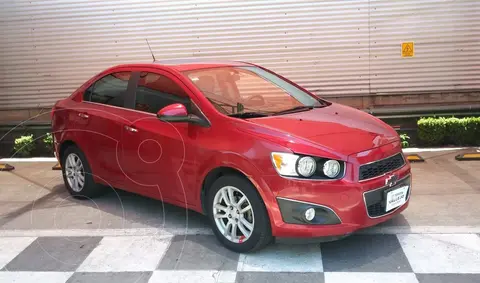 Chevrolet Sonic LTZ Aut usado (2015) color Rojo precio $195,000