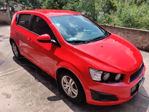 Chevrolet Sonic LT HB usado (2016) color Rojo precio $160,000