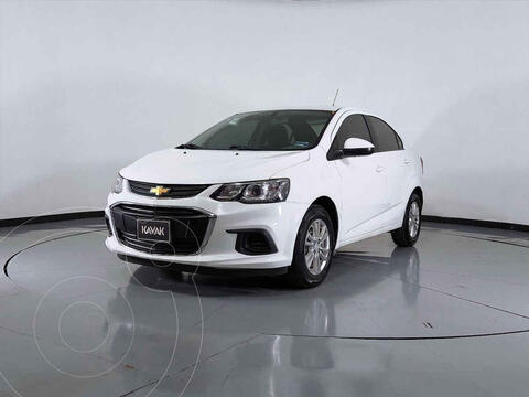 Chevrolet Sonic LT HB Aut usado (2017) color Blanco precio $190,999