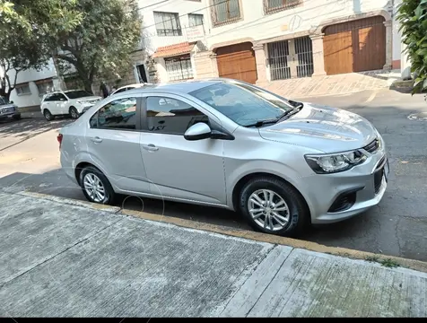 Chevrolet Sonic LT usado (2017) color Plata Brillante precio $158,000