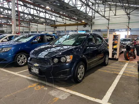 Chevrolet Sonic LT usado (2015) color Negro financiado en mensualidades(enganche $35,000 mensualidades desde $2,500)