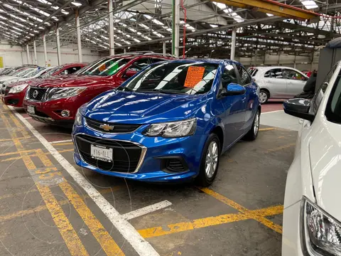 Chevrolet Sonic LT usado (2017) color Azul Electrico financiado en mensualidades(enganche $43,500 mensualidades desde $4,550)