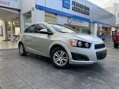 Chevrolet Sonic LTZ Aut usado (2014) color plateado precio $135,000