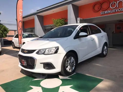 Chevrolet Sonic LT Aut usado (2017) color Blanco precio $155,000