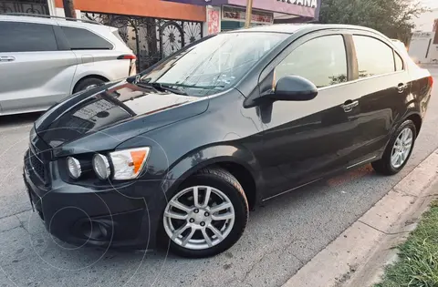 Chevrolet Sonic LTZ Aut usado (2015) color Gris Oxford precio $129,000