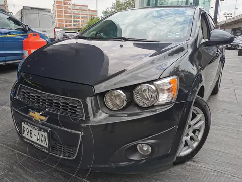 Chevrolet Sonic LTZ Aut usado (2015) color Gris Oxford precio $195,000