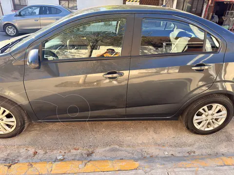 Chevrolet Sonic LT usado (2017) color Azul Naval precio $99,500