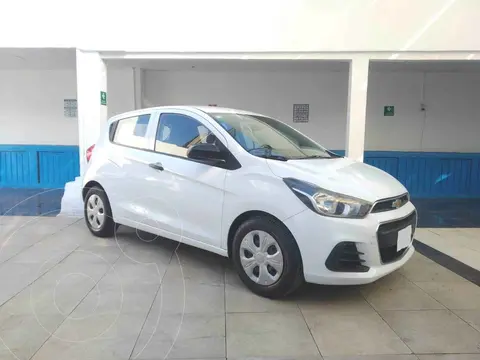 Chevrolet Spark LT CVT Aa Bolsas de Aire ABS usado (2017) color Blanco financiado en mensualidades(enganche $31,600 mensualidades desde $4,908)