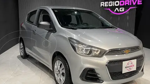 Chevrolet Spark LT usado (2018) color Plata Metalico financiado en mensualidades(enganche $36,800 mensualidades desde $5,300)