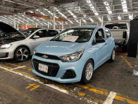 Chevrolet Spark LT usado (2016) color Azul financiado en mensualidades(enganche $45,000 mensualidades desde $3,750)