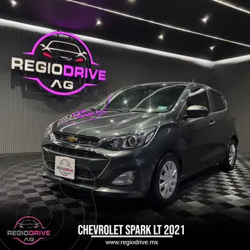 Chevrolet Spark LT CVT usado (2021) color Gris Metalico financiado en mensualidades(enganche $47,000 mensualidades desde $6,307)