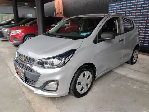 Chevrolet Spark LT usado (2021) color plateado precio $250,000