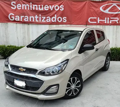 Chevrolet Spark LT usado (2019) color Beige financiado en mensualidades(enganche $47,004 mensualidades desde $4,091)