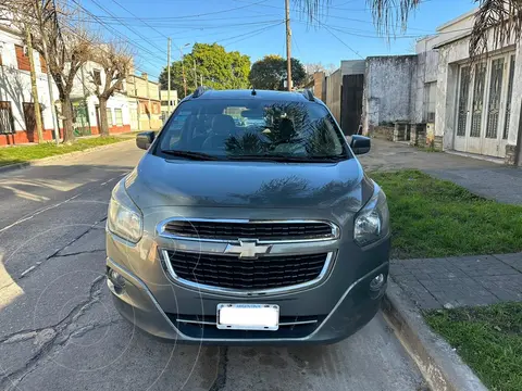 Chevrolet Spin LT 1.8 5 Pas usado (2013) color Gris precio u$s8.800