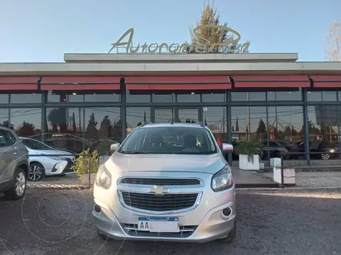 Chevrolet Spin SPIN 1.8 LT  5 AS usado (2016) color Gris precio $17.000.000