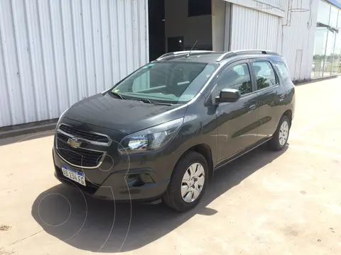 Chevrolet Spin LT 1.8 5 Pas usado (2017) color Gris precio $17.500.000