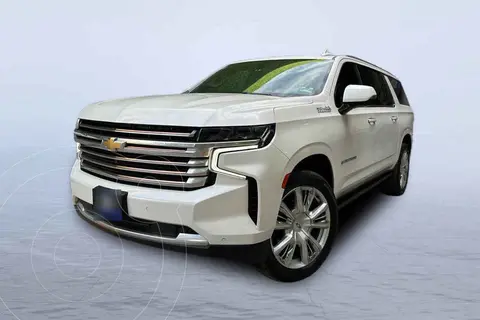 Chevrolet Suburban High Country usado (2021) color Blanco financiado en mensualidades(enganche $332,500 mensualidades desde $30,941)