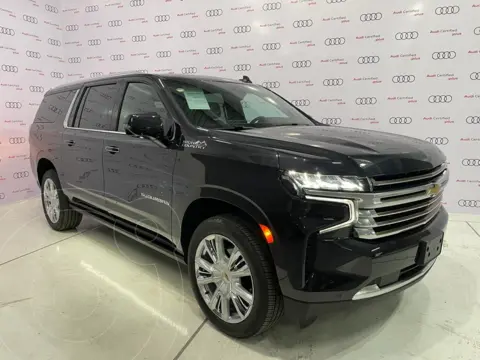 Chevrolet Suburban High Country usado (2022) color Gris precio $1,800,000