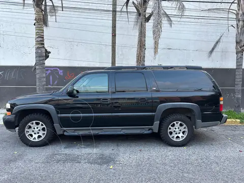 Chevrolet Suburban LT Piel 4x4 usado (2005) color Negro precio $149,000