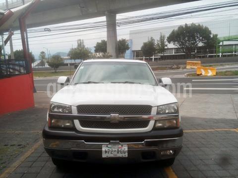 foto Chevrolet Suburban LT Tres Cuartos 4x4 usado (2004) precio $110,000